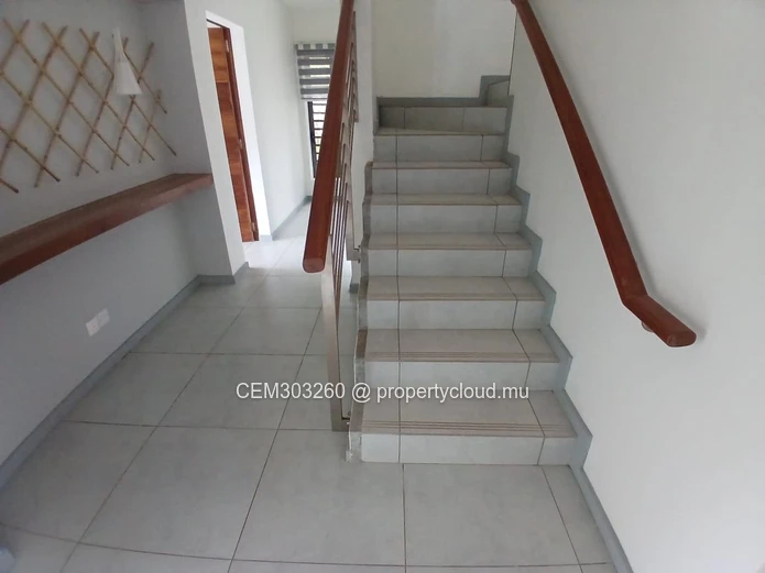 Villa for Sale in Domaine St Louis Pailles