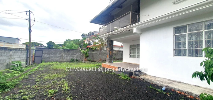 House for Sale – Rose Hill | 8 Bedrooms 