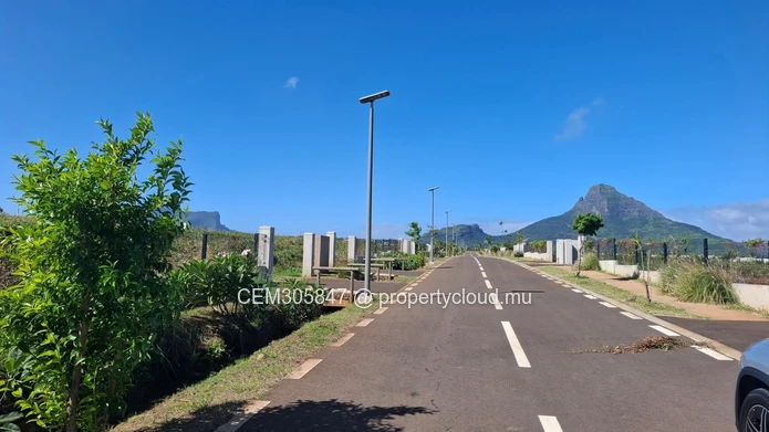 Residential Land for Sale – Magenta Parkside, Quartier A 17 Perches