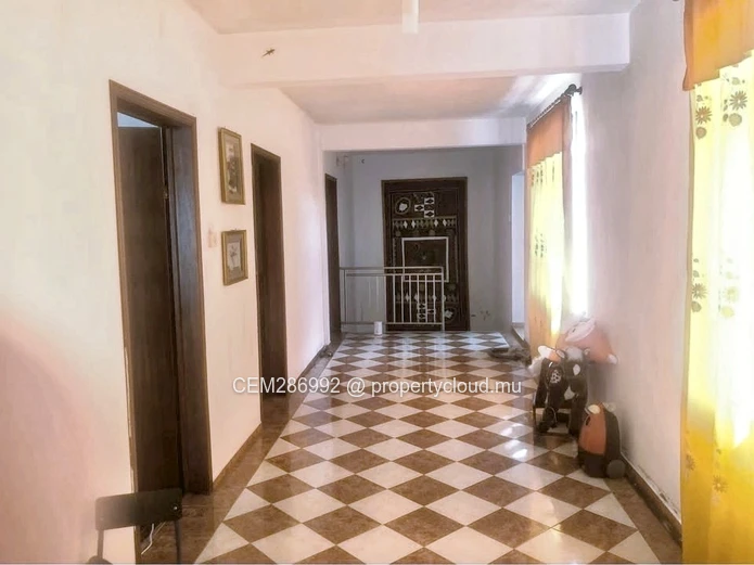 Two houses + nursery business For Sale - Quatre Cocos