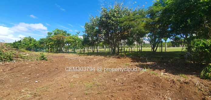 1-Arpent Land for Sale – Sodnac