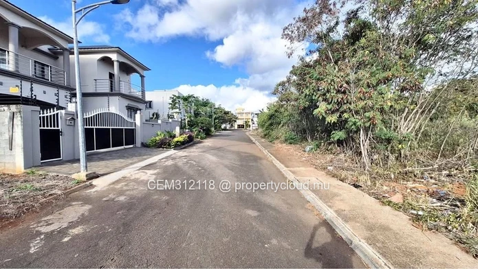Residential Land for Sale – Flic en Flac 