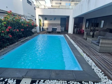 5 Bedroom Villa