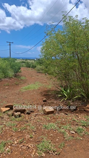 Large Residential Land for Sale – Albion 50 Arpents