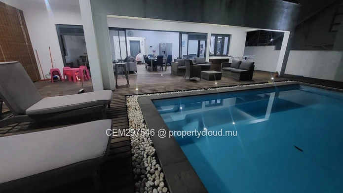 Fully Furnished modern spacious villa with pool for rent in Trou aux Biches