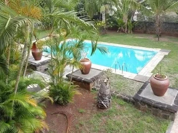 5 Bedroom Villa