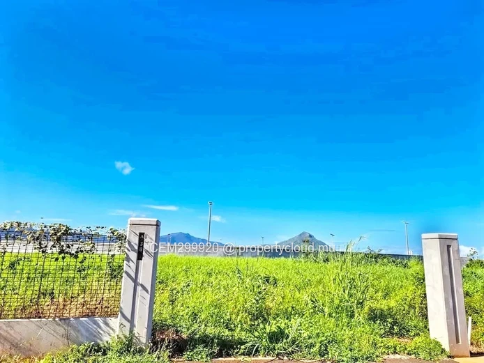 Residential Land for Sale - Magenta parkside - Flic en Flac