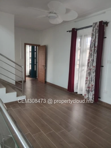 Modern 4-Bedroom Triplex for Rent in Flic en Flac