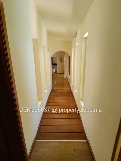 Villa for Sale – Les Multipliants, Petite Rivière Noire 4 Bedrooms 