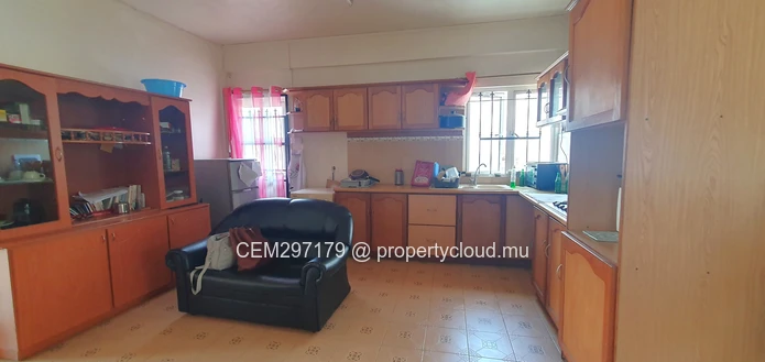 Stunning Furnished Apartment for Sale in Vacoas – Résidence Prestige Confort