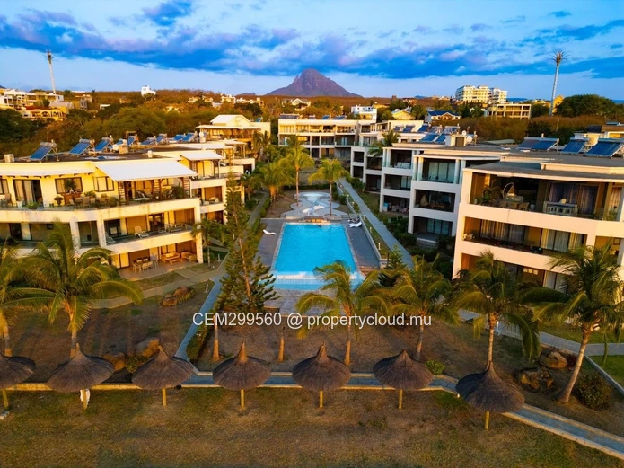 Resort-Style 3-Bedroom Beachfront Apartment for Rent in Flic en Flac