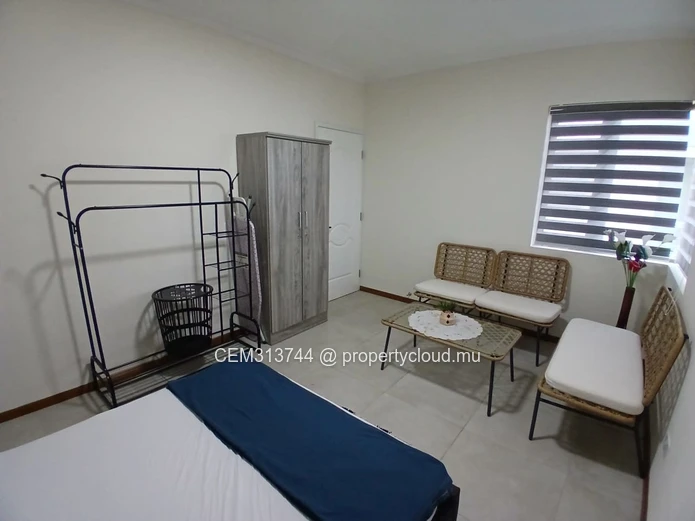  2 Chambres Appartement Meublé à Louer – Mont Choisy 