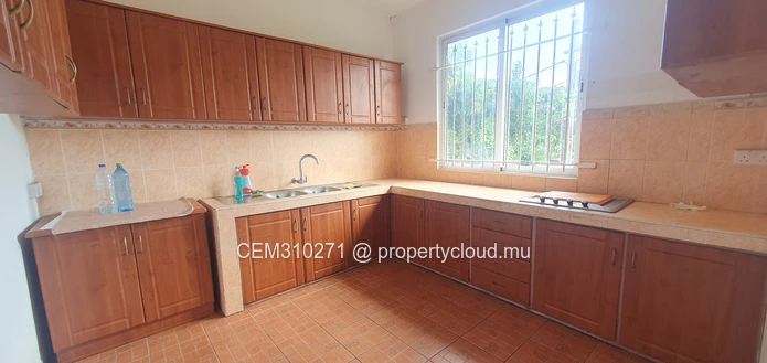 House for Sale – Heart of Vacoas 3 Bedrooms