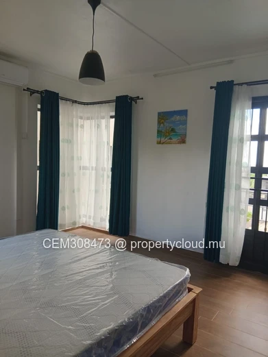 Modern 4-Bedroom Triplex for Rent in Flic en Flac