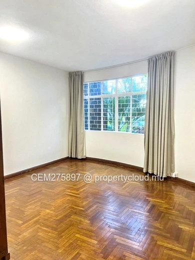 Unfurnished House for Rent in Sodnac – Suitable for Business or Living