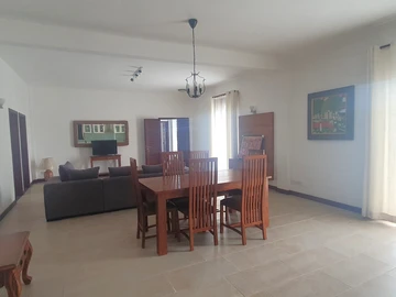 18 Bedroom House