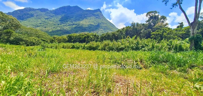 Land For Sale in Chantenay, Moka