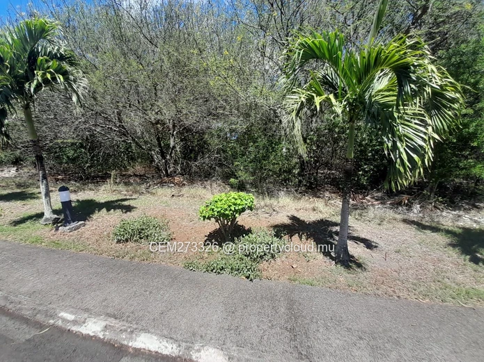 Residential Land for Sale – Domaine St Louis, Pailles