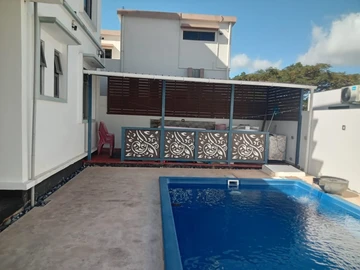 5 Bedroom Villa