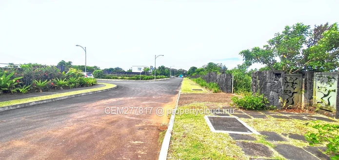 Land for sale in the gated morcellement of Aurea-Bois de Natte