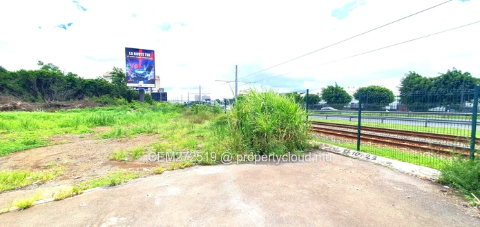 Commercial Land for Sale – 88 Perches, Phoenix