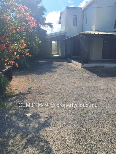 3 Bedrooms House with Pool for Sale – Trou d'Eau Douce 