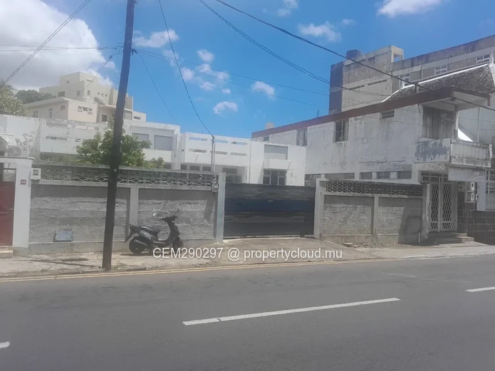 Prime Commercial or Residential Building for Sale in Port Louis
