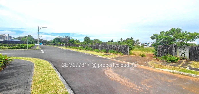Land for sale in the gated morcellement of Aurea-Bois de Natte