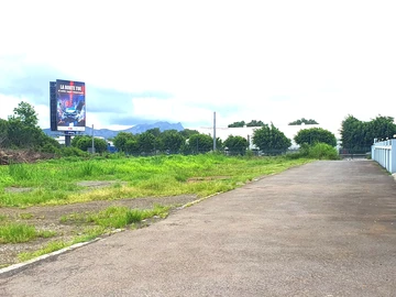 Commercial Land