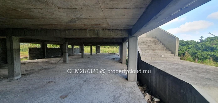 Fully Equipped Poultry Farm For Sale – La Martinière, Chamouny 