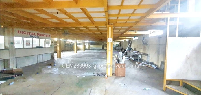 Commercial / Industrial  Building For Sale - Eau Coulee 