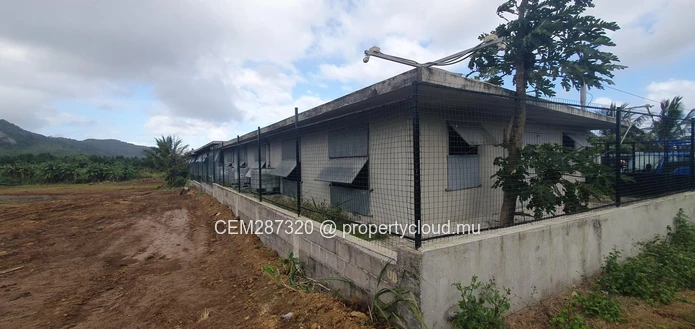 Fully Equipped Poultry Farm For Sale – La Martinière, Chamouny 