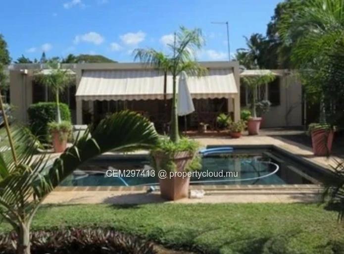 Single-Storey House For Sale In Baie du Tombeau