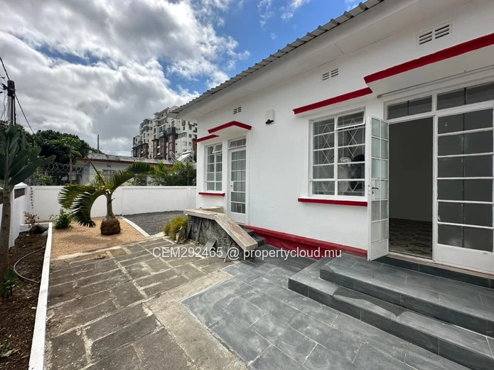 Semi-furnished  Office for Rent – Beau-Bassin