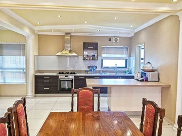 3 Bedroom Apartment