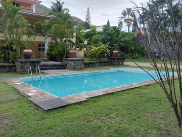 5 Bedroom Villa