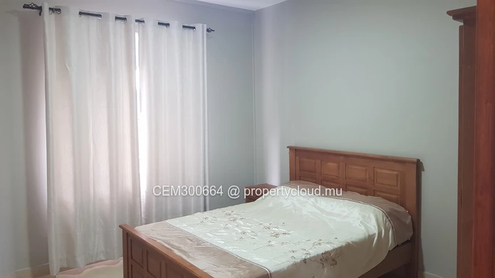  Furnished ground-floor apartment for rent – Trou aux Biches