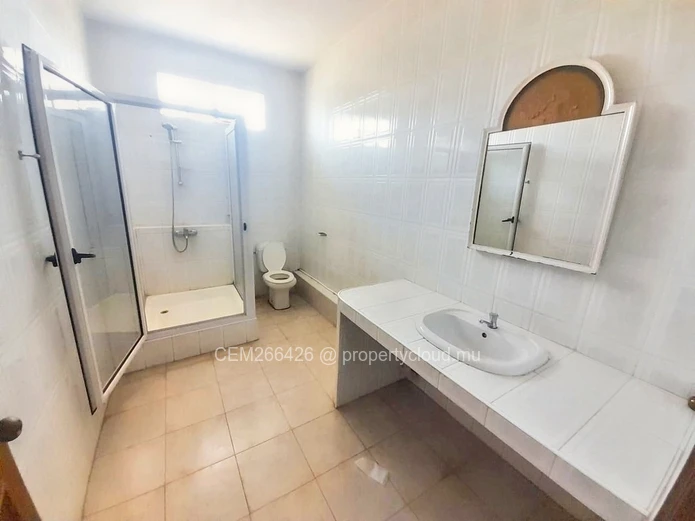 Spacious 4-Bedroom House For Sale In Prime Cap Malheureux