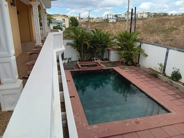 17 Bedroom Hotel