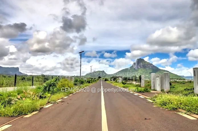Residential Land for Sale - Magenta parkside - Flic en Flac