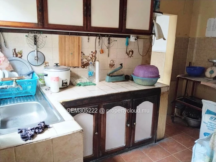 Affordable 5-Bedroom House for Sale in Rose Hill – Excellent Investment Opportunity
