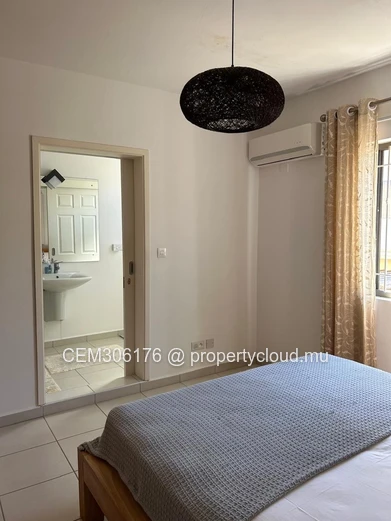 Elegant 3-Bedroom Apartment for Rent in Flic en Flac – Comfort, Security & Serenity 