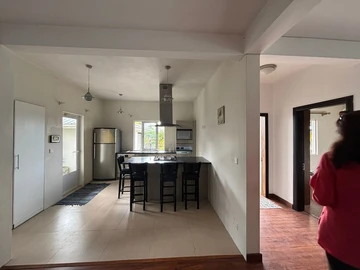 6 Bedroom House