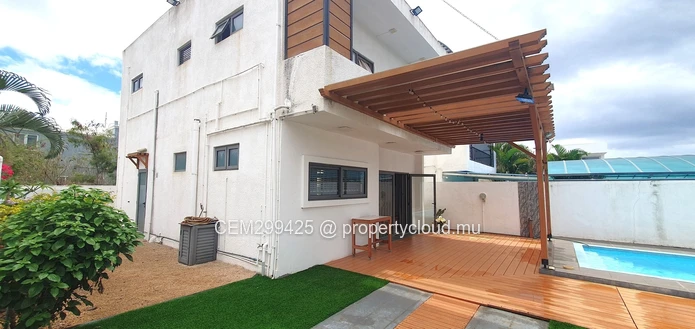 Furnished Villa with Private pool for Rent in Flic en Flac