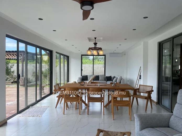 Grand Baie – Luxury Private Villa for Rent