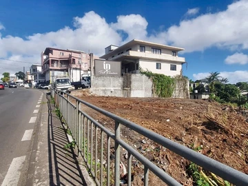 Commercial Land