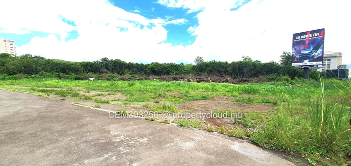 Terrain commercial à vendre – 44 Perches, Phoenix