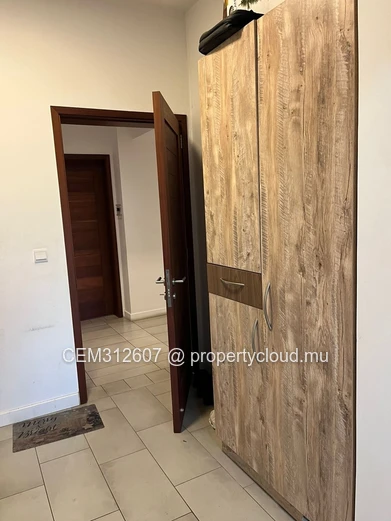 Studio Apartment for Rent – Ebène Square Apartments