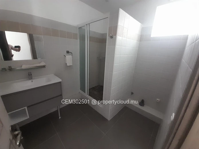 18-bedroom mini hotel for sale in Pereybere