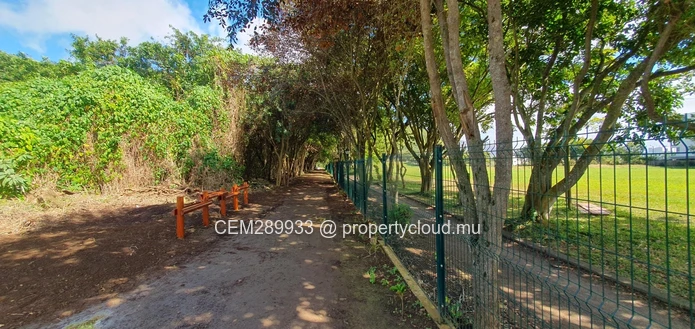 Freehold Residential Land For Sale – Sodnac 